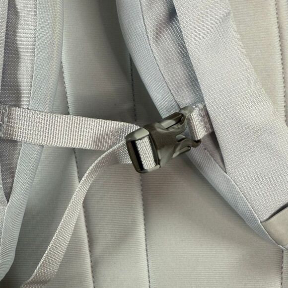 The North Face Isabella 3.0 Backpack in Multi Blue - Picture 8 of 13